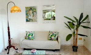 TV, books
