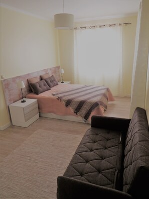 3 chambres, fer et planche Ă repasser, Wi-Fi, draps fournis