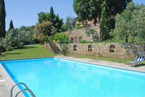 Charmante Villa mit Pool in Chianti-Weinbergen mit Klimaanlage, near Florence