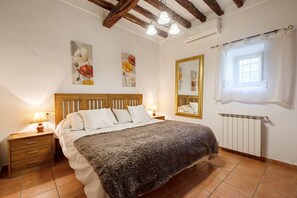 3 camere, ferro/asse da stiro, Wi-Fi gratuito, lenzuola