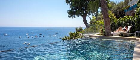 Piscina all'aperto