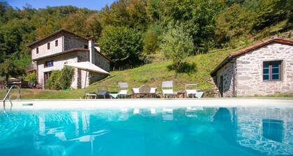 Mulino del Pita, moulin à eau rénové niché au milieu des Apennins ...