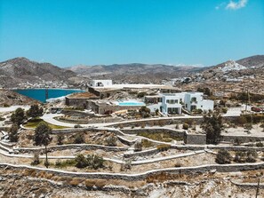 Exterior - On The Rocks - The Main House - Serviced Villa (Ios)