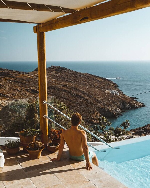Pool - On The Rocks - The Main House - Serviced Villa (Ios)