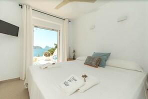 Room - CASA DEL MAR A lovely house with a pool, right at the seafront & Es Vedra views (Sant Josep de Sa Talaia)