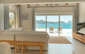 Living area - CASA DEL MAR A lovely house with a pool, right at the seafront & Es Vedra views (Sant Josep de Sa Talaia)