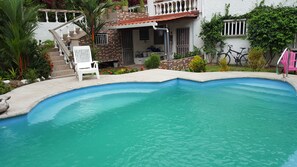 Udendørs pool