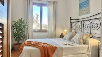 2 chambres, fer et planche Ă repasser, Wi-Fi gratuit, draps fournis