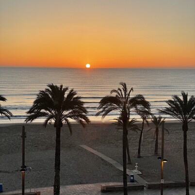 BEACH FRONT FLAT - FIRST LINE PLAYA DE SAN JUAN
