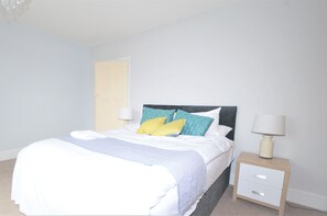 3 Schlafzimmer, Bügeleisen/Bügelbrett, kostenloses WLAN, Bettwäsche