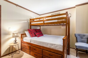 2 habitaciones, wifi gratis y ropa de cama 