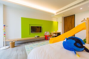 Quarto família, várias camas, para não fumantes | Cortinas blackout, quartos à prova de som