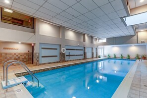 Sisäuima-allas, lämmitetty uima-allas