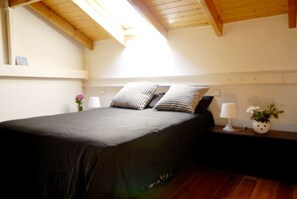 1 chambre, fer et planche Ă repasser, Wi-Fi, draps fournis