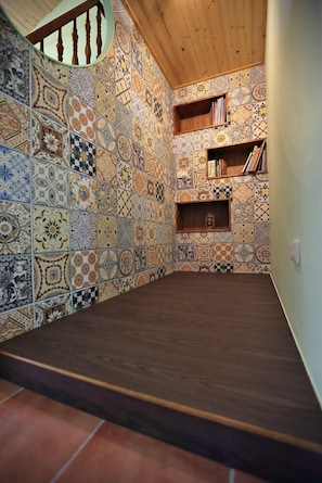 Family Suite, 2 Queen Beds, Non Smoking (311,312,313,315) | Minibar, desk, soundproofing, free WiFi - Green Resort (Wujie)