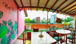 Terrace/patio - Roof Hostel (Cali)
