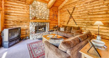 ¡NUEVO LISTADO! Cabina con vista a la montaña con bañera de hidromasaje, mesa de billar, chimenea de gas cerca de la ciudad