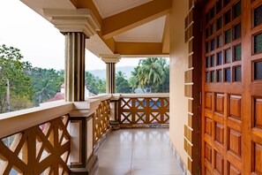 Junior-Suite, 1 King-Bett, Nichtraucher | Blick vom Balkon