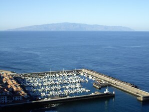 Uklassifisert bilde, 3 av 24, knapp