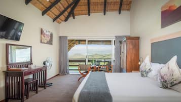 Superior Room | In-room safe, desk, laptop workspace, iron/ironing board