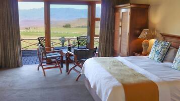 2 bedrooms, premium bedding, in-room safe, iron/ironing board