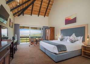 Superior Room | In-room safe, desk, laptop workspace, iron/ironing board - Little Switzerland Resort (Jagersrust)
