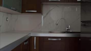 Panoramic-Suite, Mehrere Betten, Meerblick | Eigene Küche | Kühlschrank, Wasserkocher, Kochgeschirr/Geschirr/Besteck