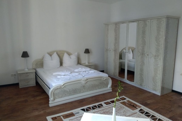 Comfort Apartment, 3 Bedrooms, Non Smoking, Garden View (+ Living Room) | 3 bedrooms, blackout drapes, iron/ironing board (on request)