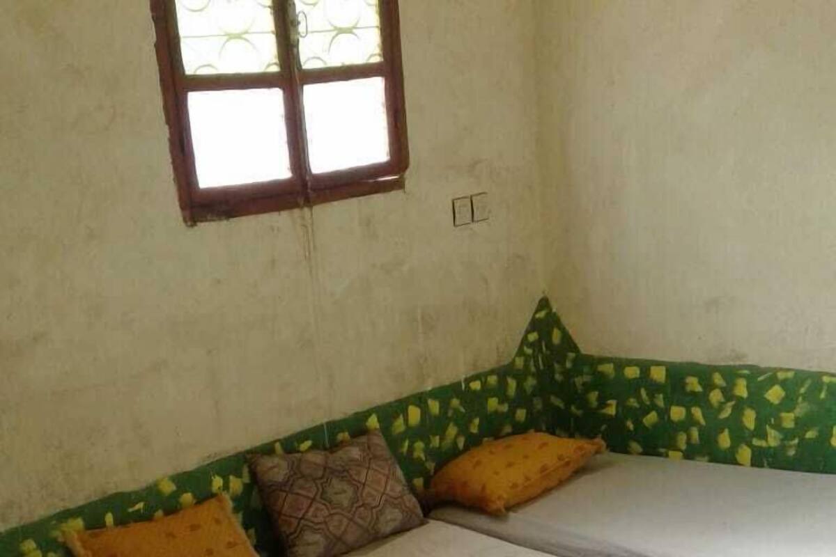 Chambre quadruple de base, Plusieurs lits, non-fumeur | Literie fournie