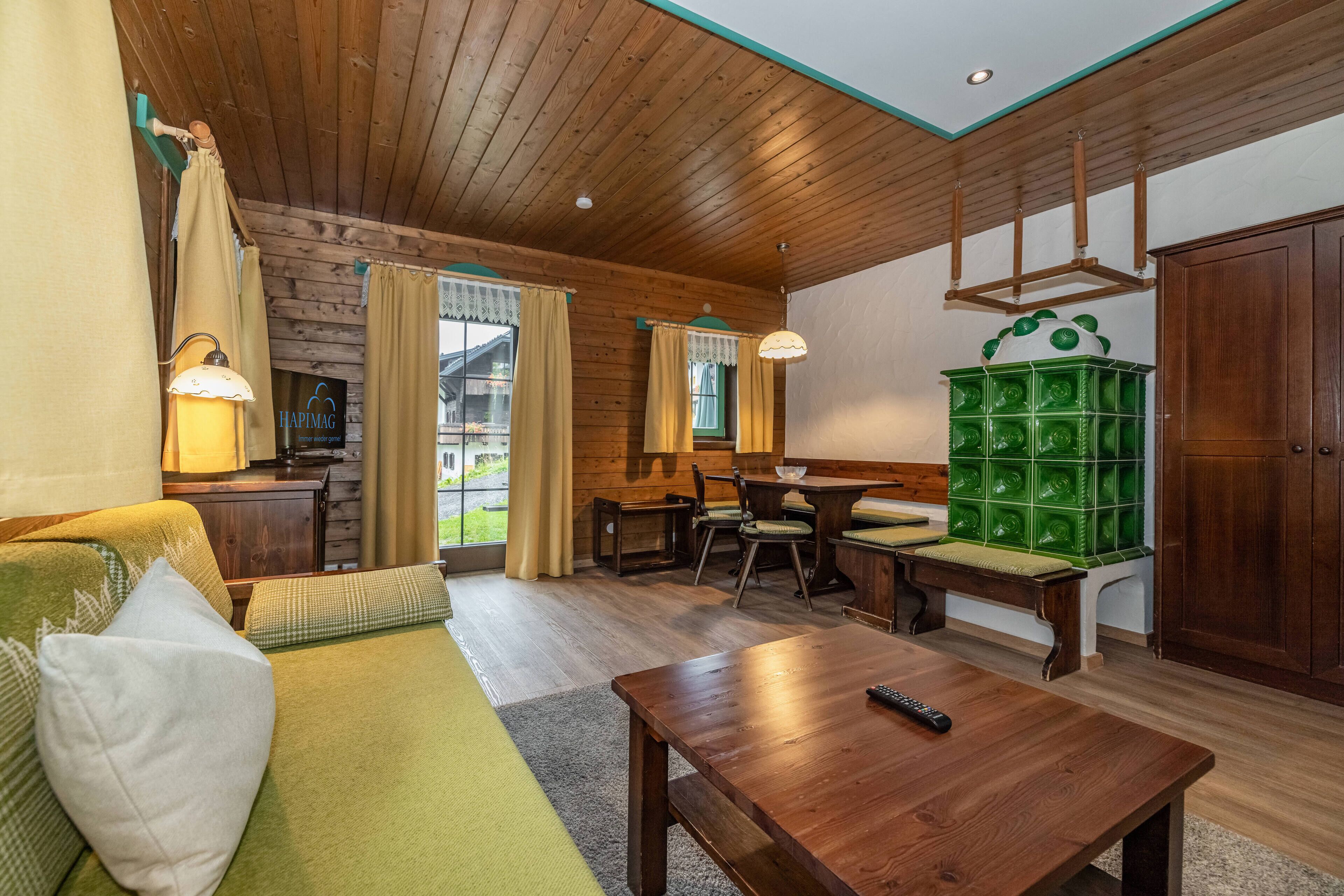 Apartment, 2 Bedrooms | In-room dining