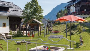 AuĂen-Kinderspielplatz