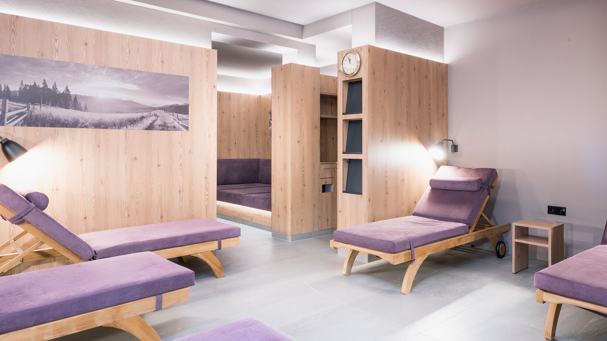 Sauna, steam room, massages