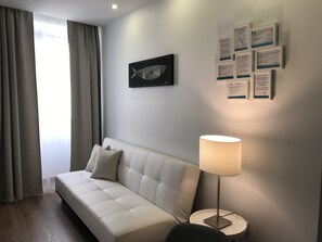 Apartment, 1 Bedroom | In-room dining