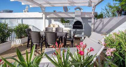 Apartamento Itaca directamente en la playa de San Mauro Mare