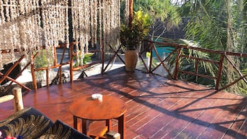 標準單棟小屋, 1 張標準雙人床, 非吸煙房, 花園景 (4) | 露台/庭院