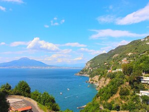 Beach/ocean view - Newly refurbished centrally located 2 bedroom apartment near Sorrento (Vico Equense)