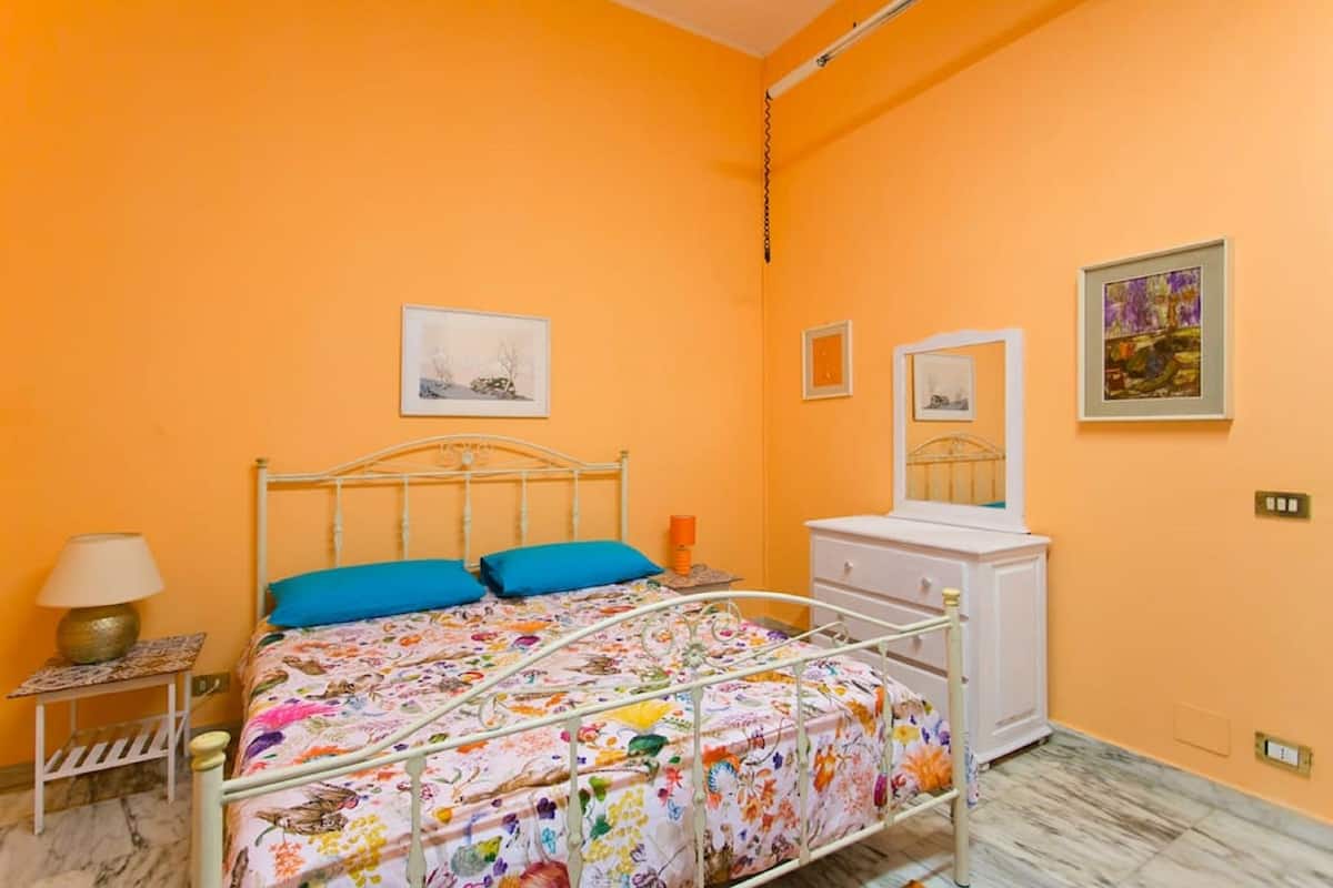 Appartamento, 1 camera da letto (Via Giuseppe La Farina 19) | Culle/letti per bambini (gratuiti), Wi-Fi gratuito, lenzuola