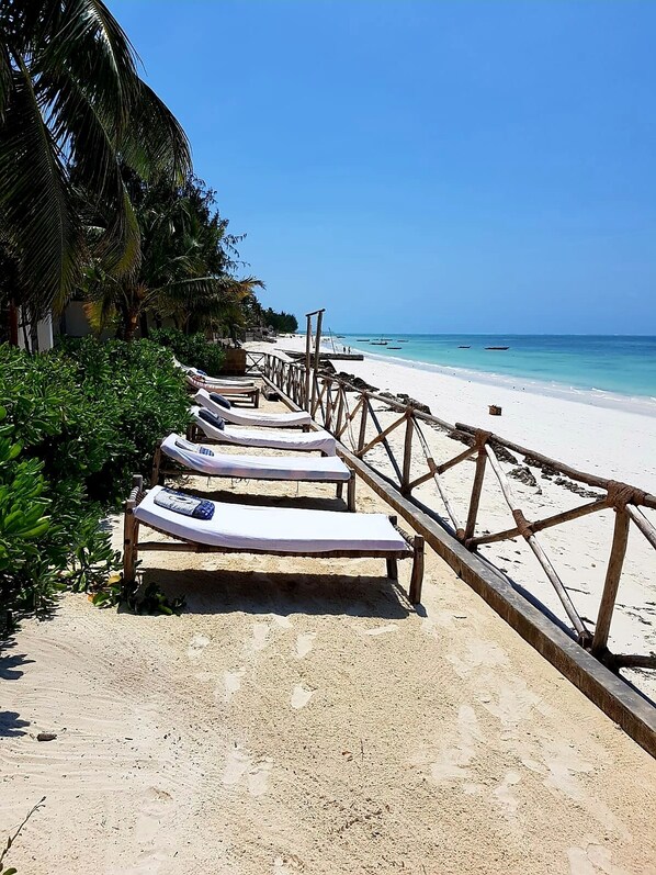 Beach nearby - Villa Mina (Jambiani)