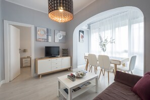 TV