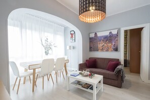 TV - 14 WIFI + A / C + METRO / BUS same street 10 minutes from downtown (Madrid)