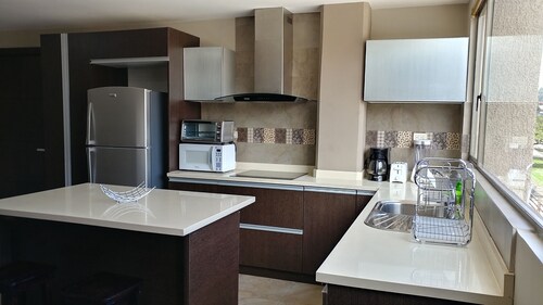 Precioso apartamento privado con recogida GRATUITA en el aeropuerto / autobús