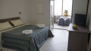 Deluxe Double Room, Patio, Sea View | Hypo-allergenic bedding, desk, blackout curtains, soundproofing