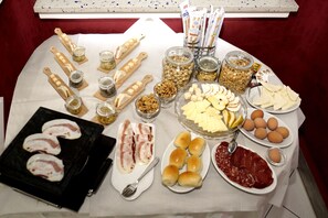 Frokostbuffé er inkludert hver dag