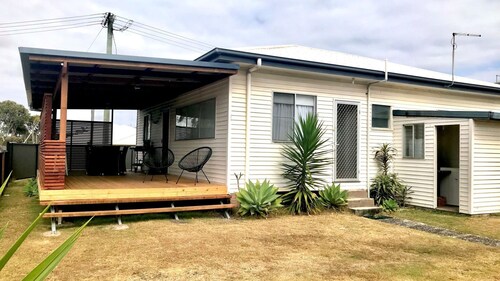 1-2 Yarran Street - Two Bedroom Cottage