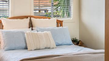 2 chambres, fer et planche Ă repasser, draps fournis