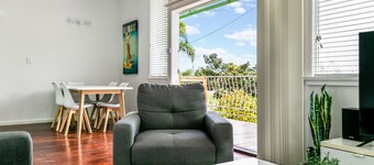 BEACHED @ YAMBA - Water Views, Pet Friendly and Air-con
