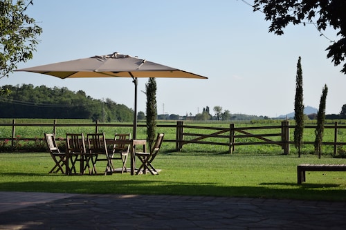 VILLA WITH GARDEN VIC. VENICE, VIEW OF VINEYARDS CASTLE NOVEMBER OFFER 