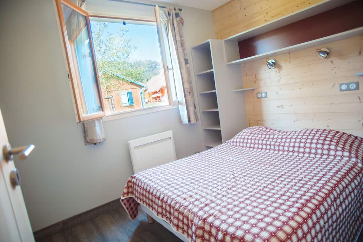 Chalet (4/6 people) | Individuell dekoriert, individuell eingerichtet, Bügeleisen/Bügelbrett