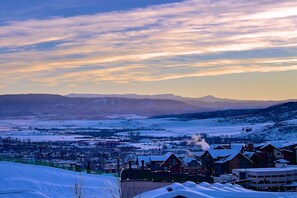 Unclassified image, 4 of 49, button - Stay at the Resort!! Ski In/Walk Out + Deck w/Slope Views-Hot Tub-Grill-Fireplace-Elevator-Updated (Steamboat Springs)