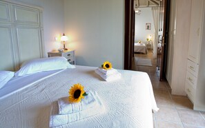 2 bedrooms, iron/ironing board, WiFi, bed sheets - Luxurious villas with sea view villa Irida (Lefkada)